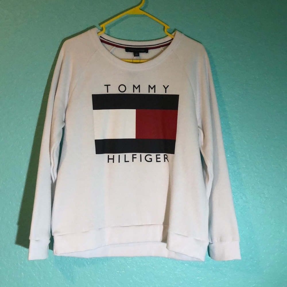 Tommy Hilfiger sweatshirt crewneck size large